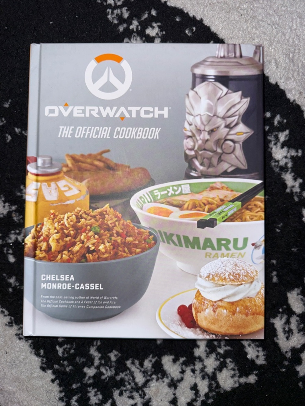 Overwatch The Official Cookbook - Illustrated Hardcover (Gray/White/Green)